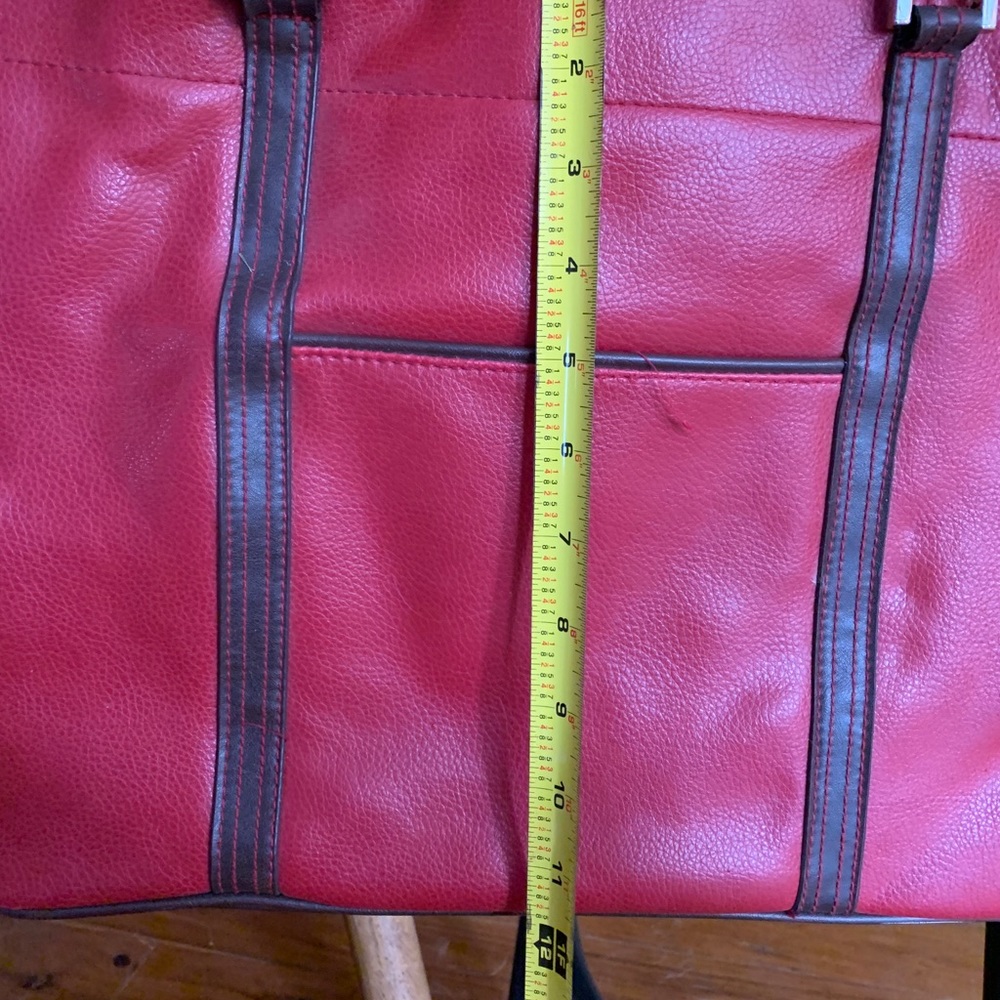 Red bag - Picture 5 of 5